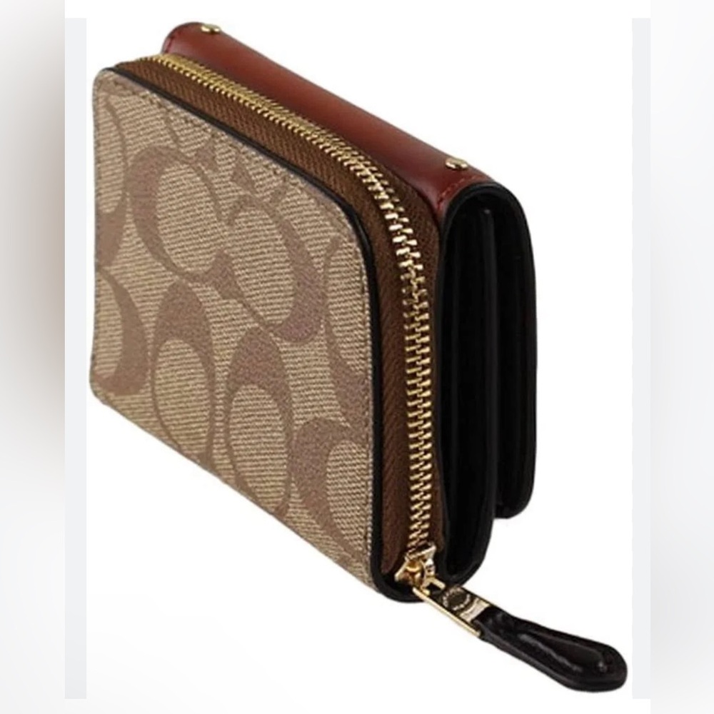 Coach Trifold Wallet In Colorblock Signature Canvas With Rivets - Picture 3 of 8